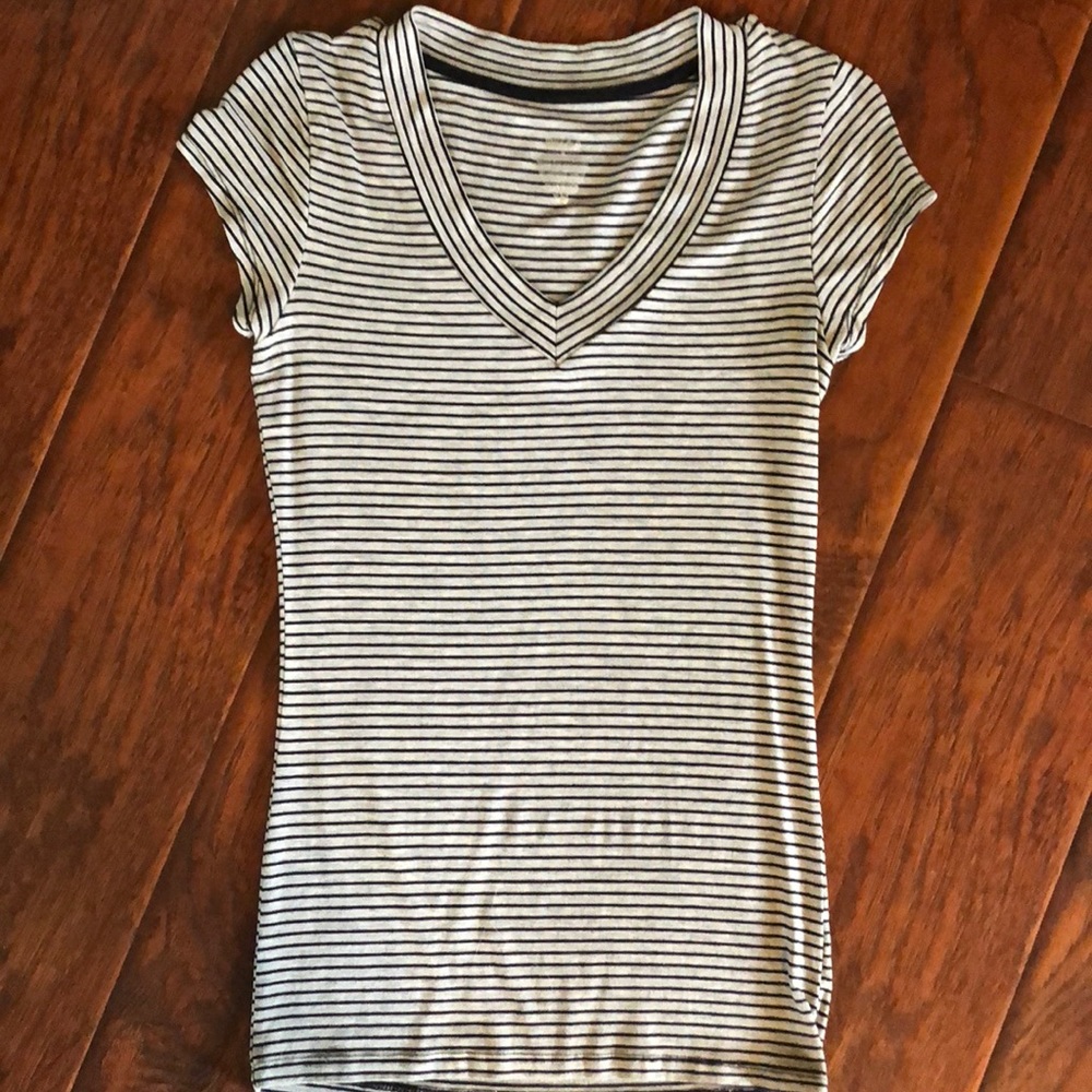 V neck top